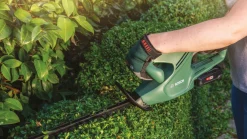 Bosch EasyHedgeCut 18-45 hekksaks 18 V 2,0 Ah