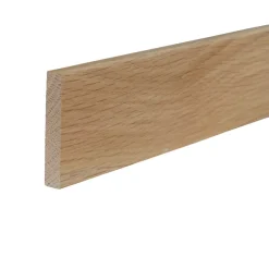 Feielist 9 x 100 mm x 1,0 meter lakkert eik