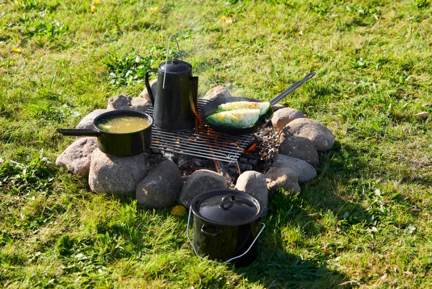 Kokkesett til bålsted - Grillexpert