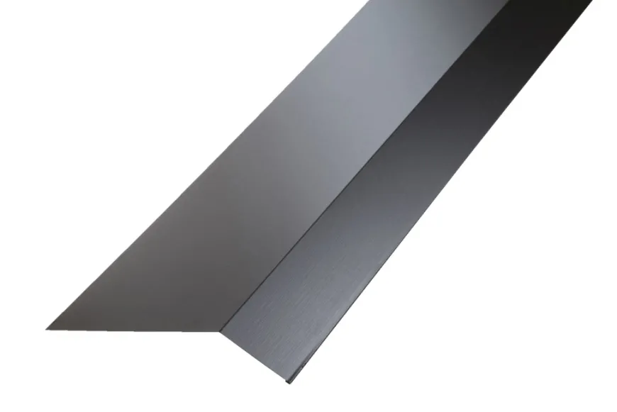 Takfotbeslag 2000 mm svart